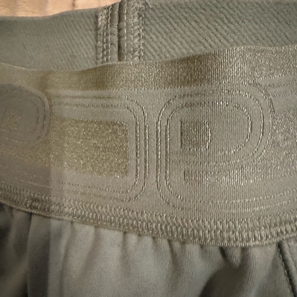 PINK Victoria's Secret Light Green Leggings - Picture 4 of 7